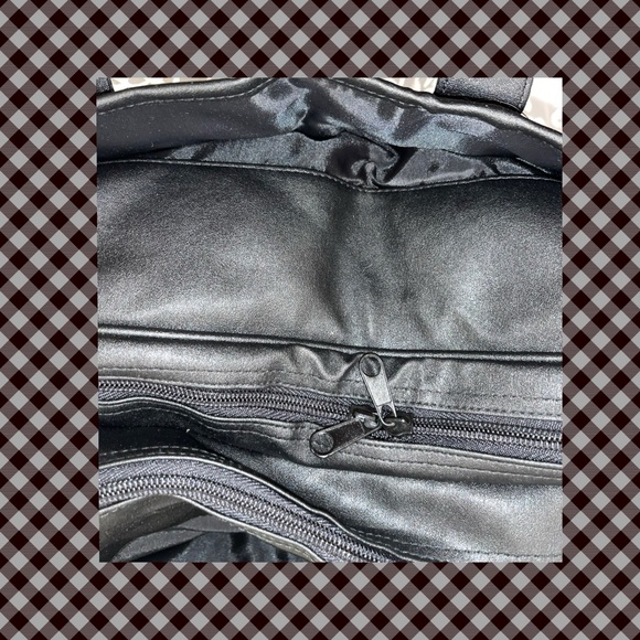 NWOT Omega Overnight Bag - Picture 5 of 10